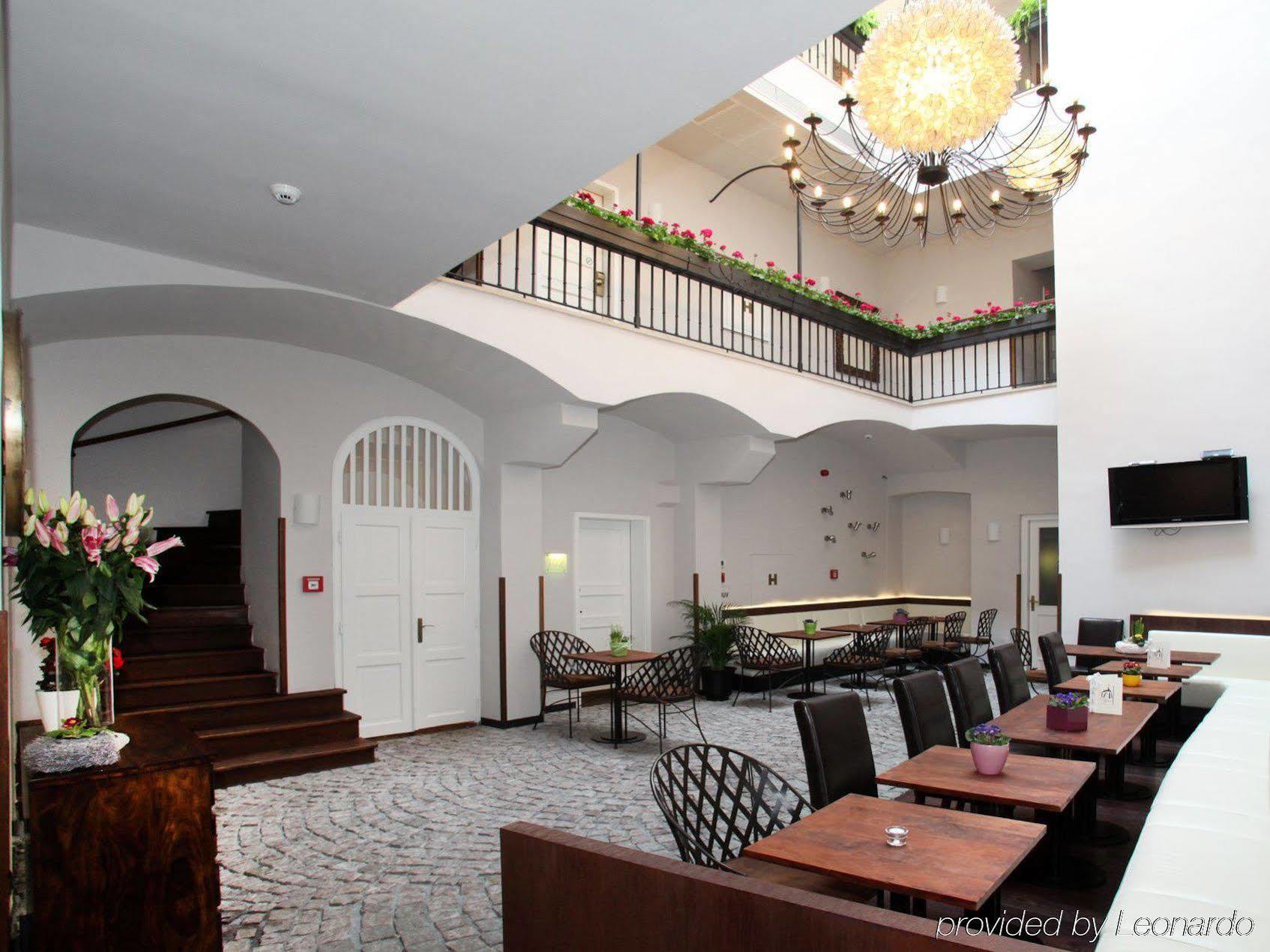 โฮเต็ล เรสซิเดนซ์ แอคเนส Hotel ปราก ภายนอก รูปภาพ