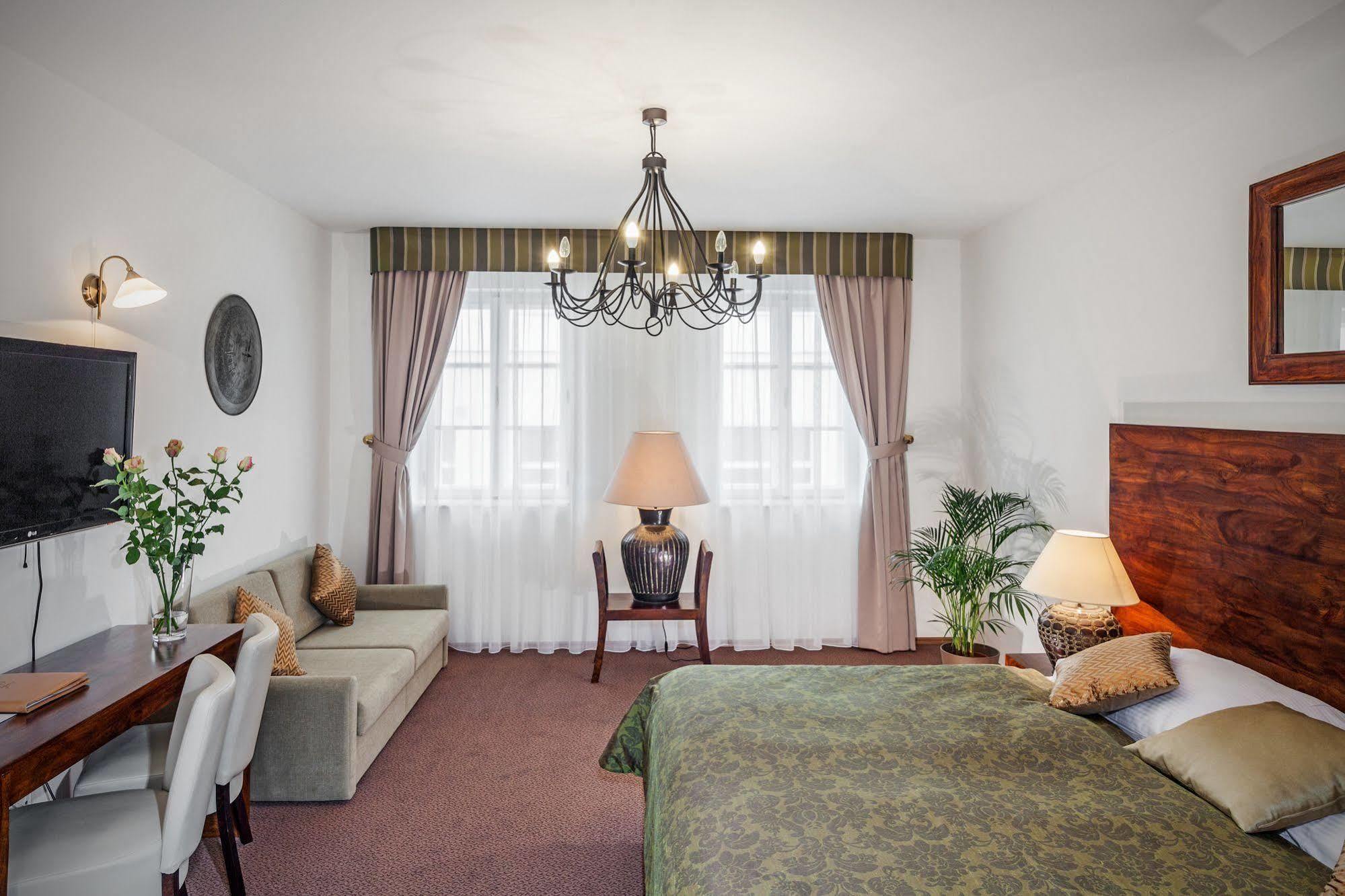 โฮเต็ล เรสซิเดนซ์ แอคเนส Hotel ปราก ภายนอก รูปภาพ